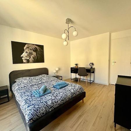 Appartement Lumineux Avec Terrasses Le Luc Extérieur photo