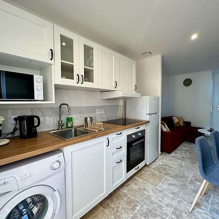 Appartement Lumineux Avec Terrasses Le Luc Extérieur photo