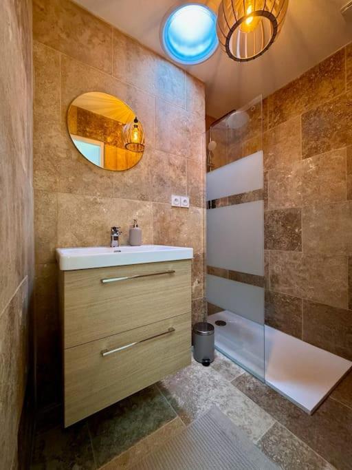 Appartement Lumineux Avec Terrasses Le Luc Extérieur photo