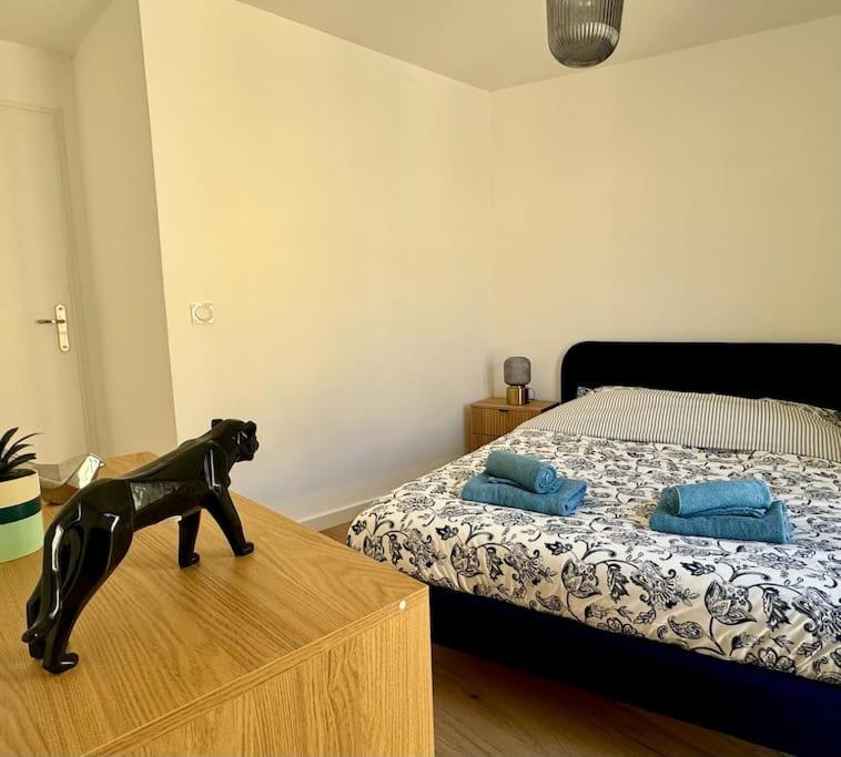 Appartement Lumineux Avec Terrasses Le Luc Extérieur photo